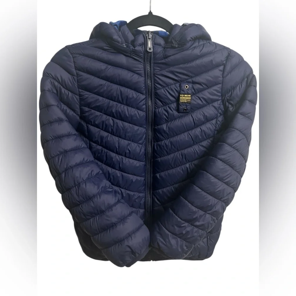 Navy Puffer Jacket with Hood. Size/6 Kids
